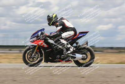 media/Apr-26-2024-TrackDaz (Fri) [[c4b677d280]]/C Group/140pm (Wheelie Bump)/